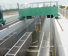 行車吸泥機(jī)